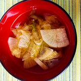 白菜と大根のお吸い物
